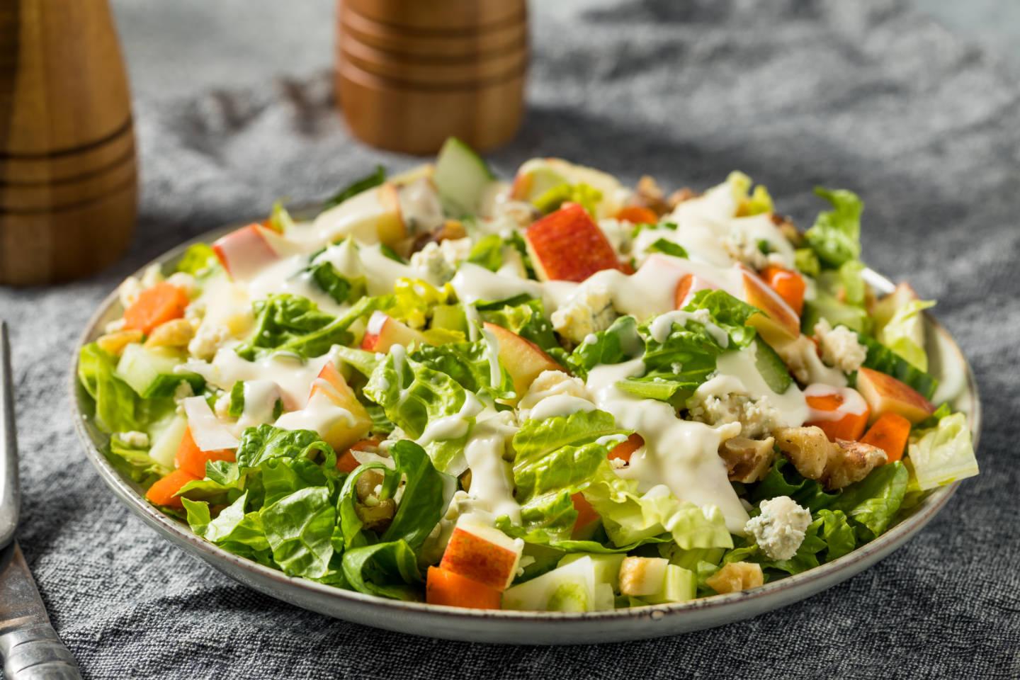 Xốt mayonnaise là chất liệu sáng tạo cho nhiều kiểu thực đơn Á Âu.