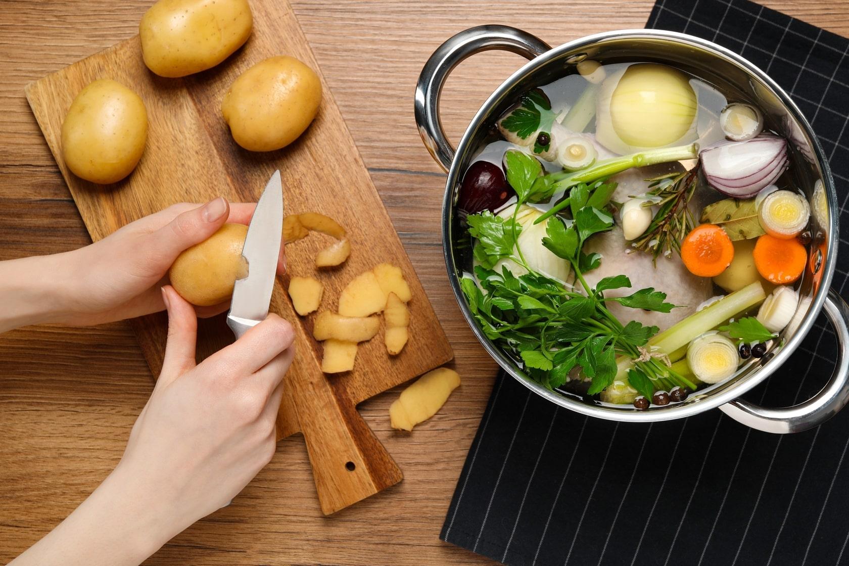 Dùng khoai tây để loại bỏ tình trạng đục nước. Link